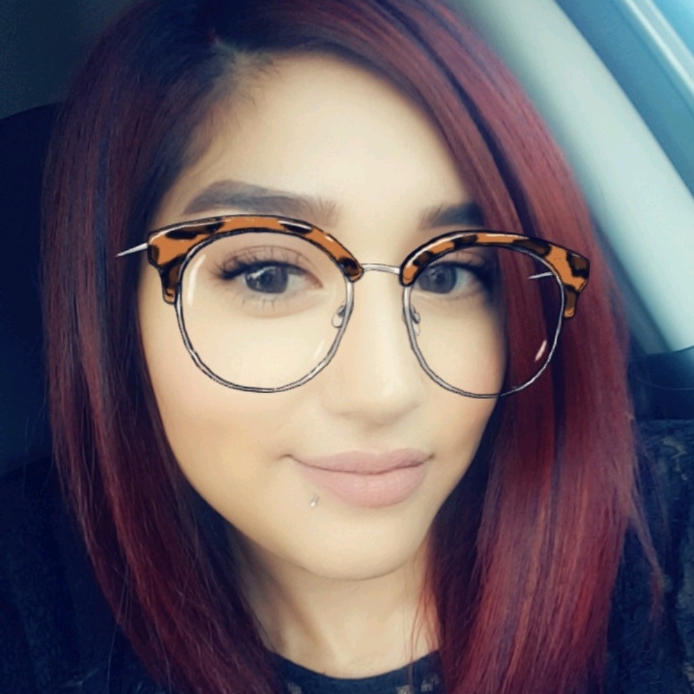 Meet your Posher, Desarae